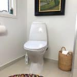 8-Toilet-og-godt-badevaerelse